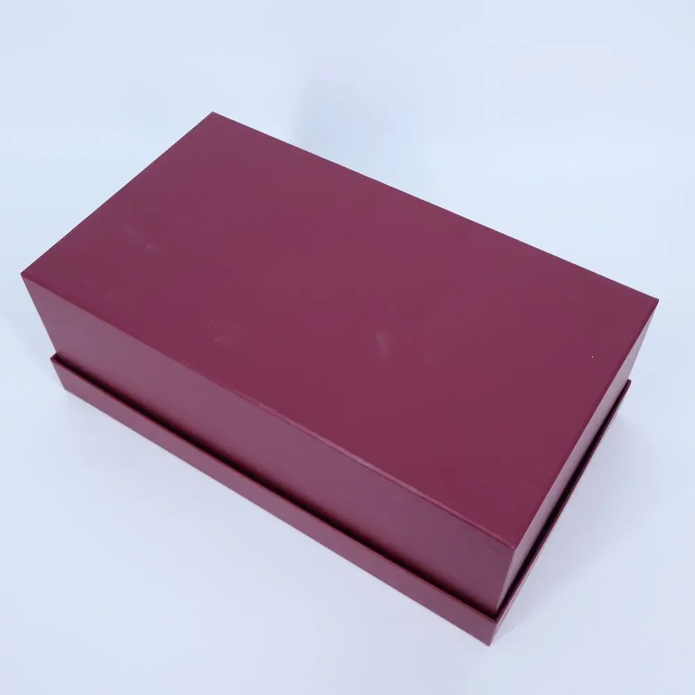 GUCCI Maroon and White Shoe Size Gift Box 8x14.25x5